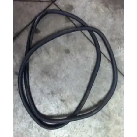 Joint porte avant droit volkswagen golf 5 v