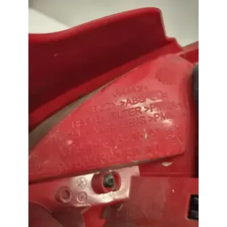 Feu arriere gauche peugeot 207