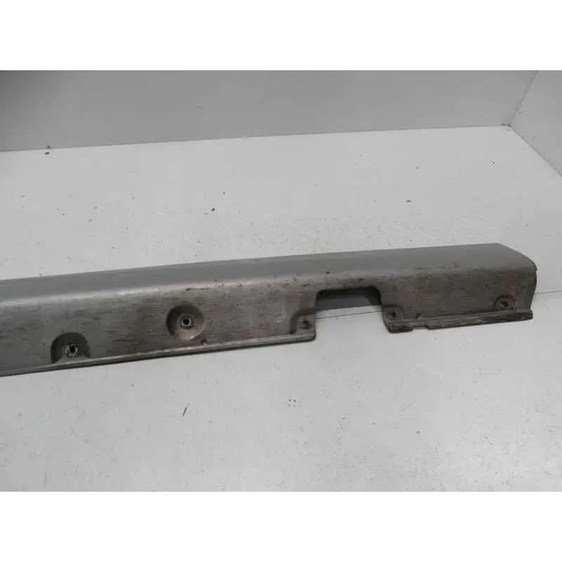 Bas de caisse droit bmw serie 3 e46