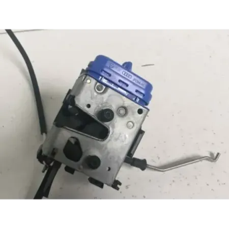 Serrure porte arriere droite audi a4 8d b5