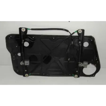 Leve-vitre avant droit