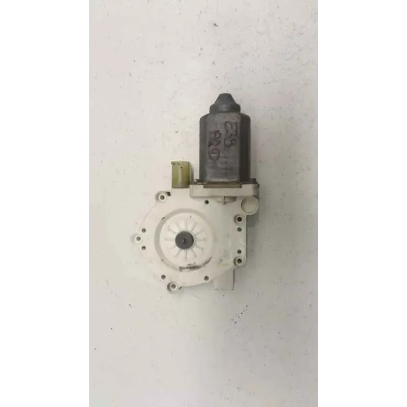 Moteur leve-glace arriere droit