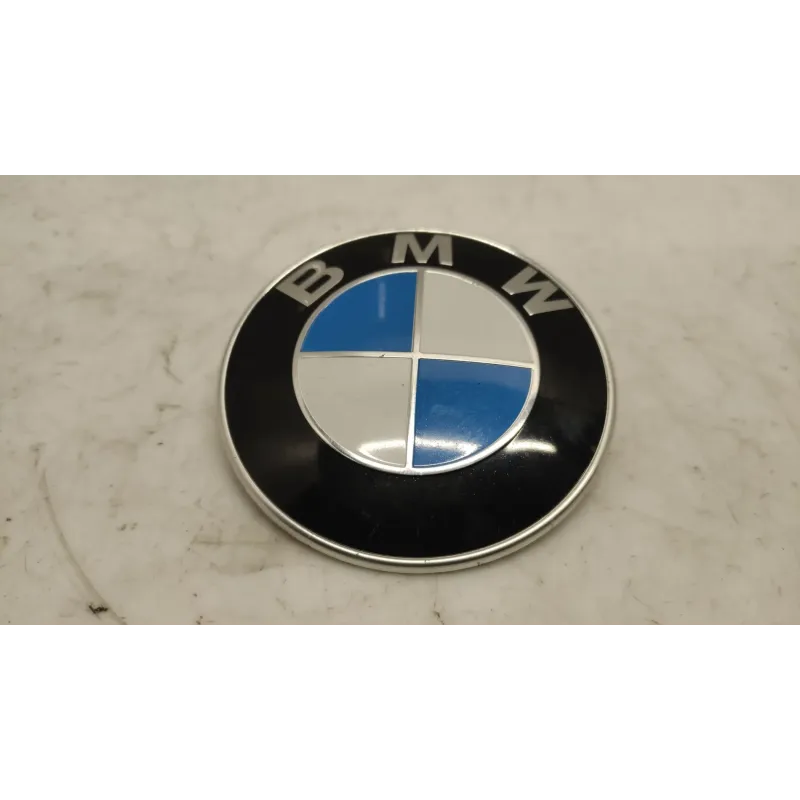 Sigle capot bmw serie 3 e30