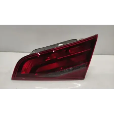 Feu arriere interieur droit audi a3 8v