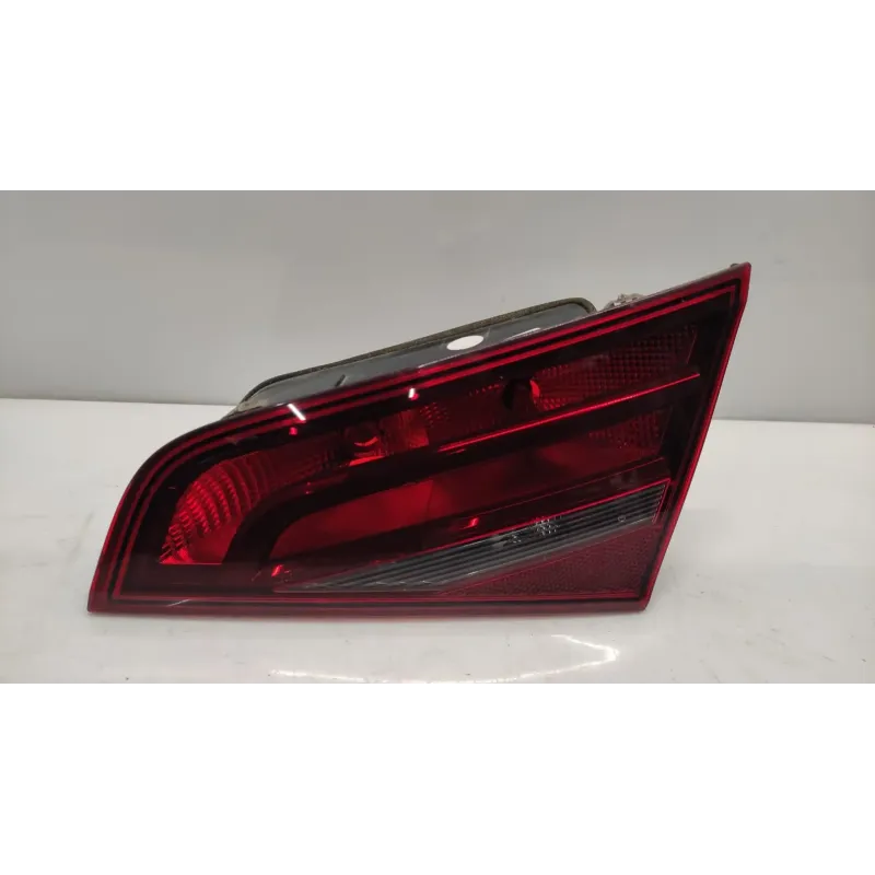 Feu arriere interieur droit audi a3 8v