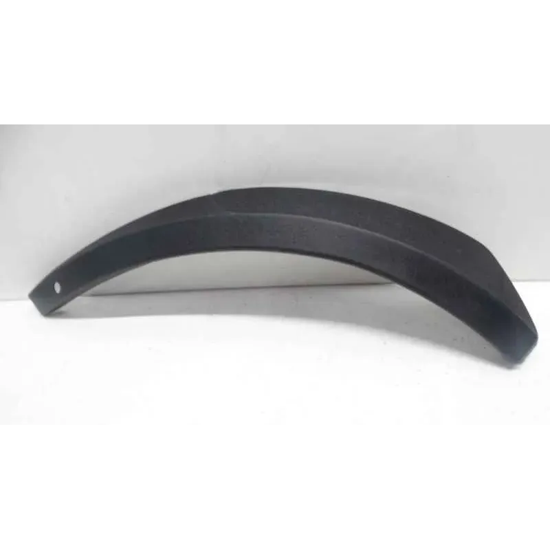 Elargisseur aile arriere gauche