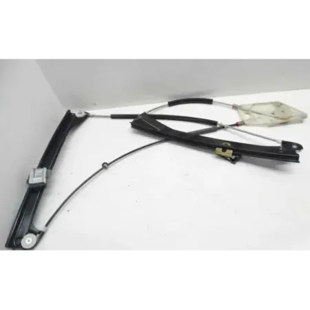 Leve-vitre avant gauche