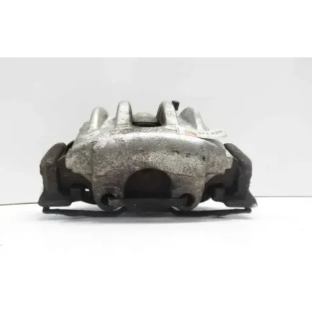 Etrier de frein avant droit