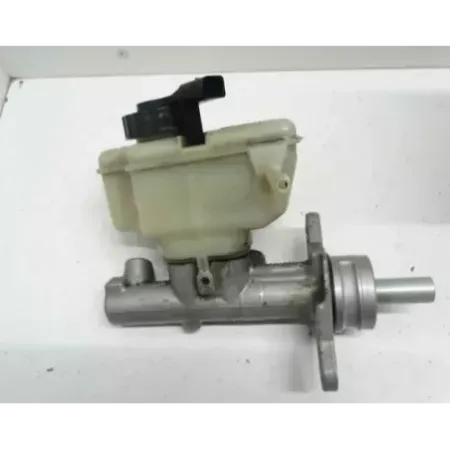 Maitre cylindre frein