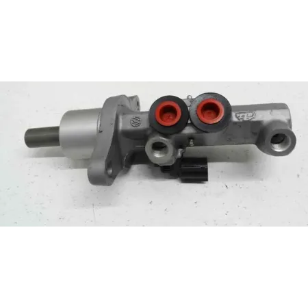 Maitre cylindre frein