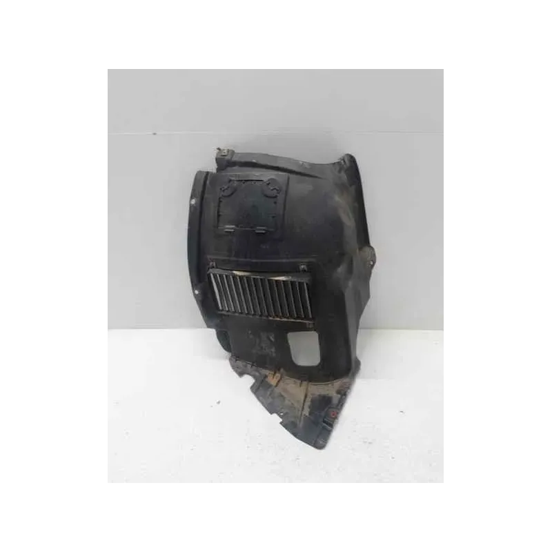 Pare-boue aile avant droite 1/2