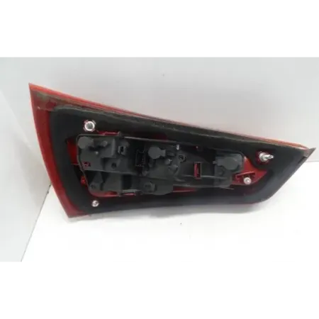 Feu arriere droit audi a1 8x