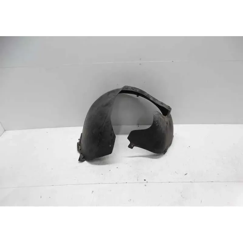 Pare-boue aile avant gauche 2/2