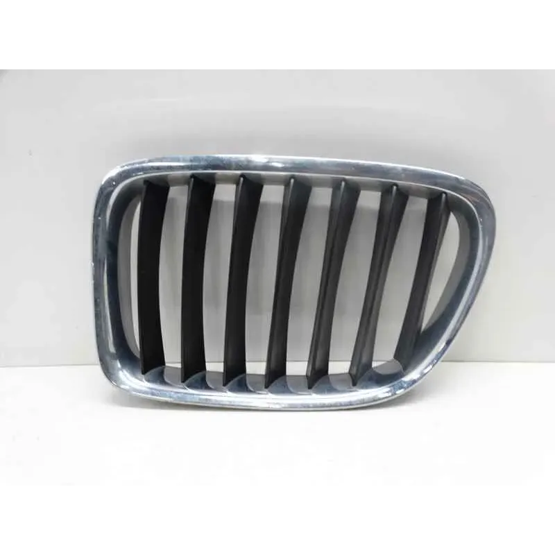 Calandre gauche bmw x1 e84