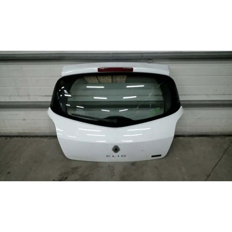 Malle / hayon / coffre renault clio 3 iii