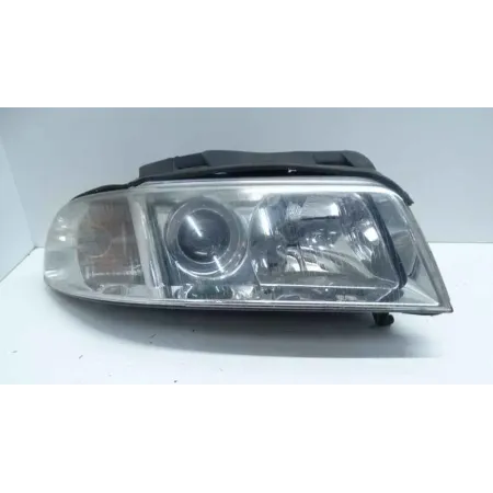 Phare droit audi a4 8d b5