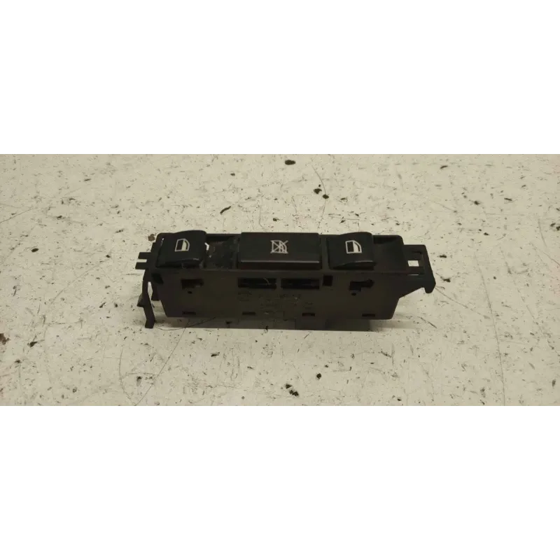 Commande leve-glace porte avant gauche bmw serie 3 e46