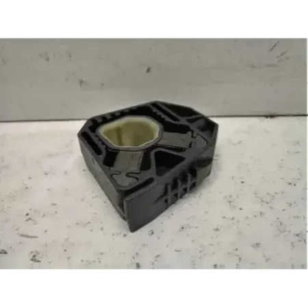 Support radiateur volkswagen golf 5 v