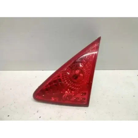 Feu arriere interieur droit peugeot 3008