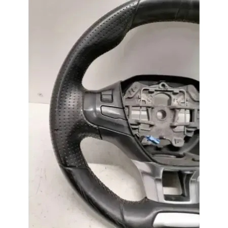 Volant direction peugeot 208