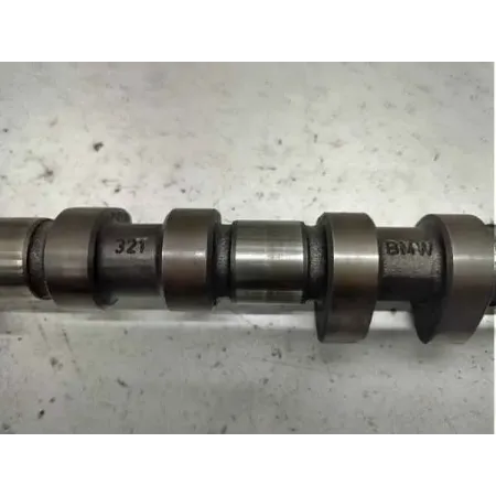 Arbre a cames d'admission