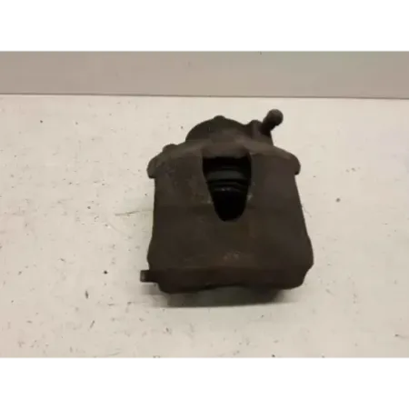 Etrier de frein avant gauche