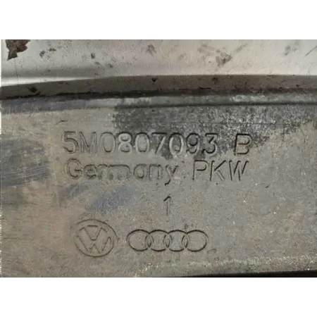 Traverse inferieur armature avant volkswagen golf plus