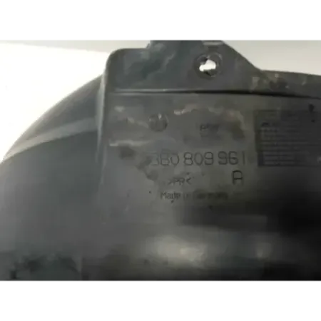 Pare-boue aile avant gauche