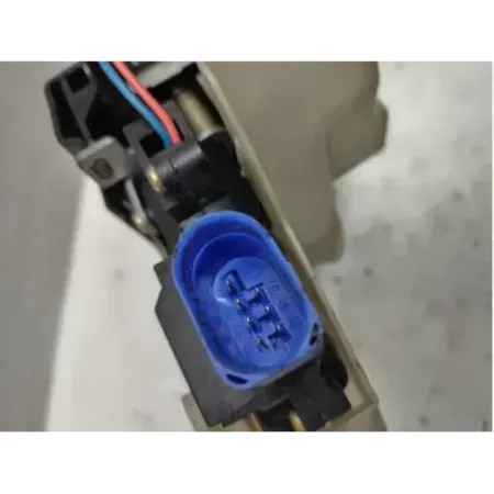 Serrure porte arriere droite volkswagen golf 5 v