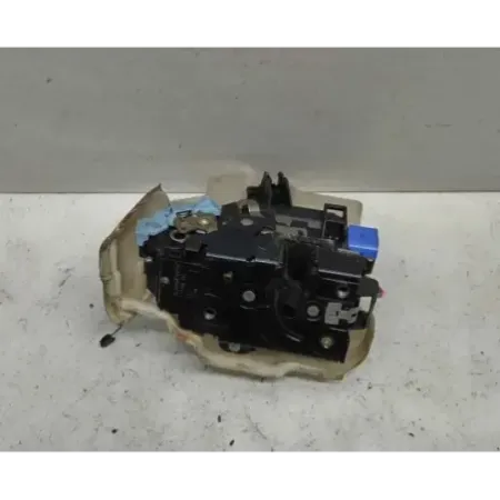 Serrure porte avant gauche volkswagen golf 5 v