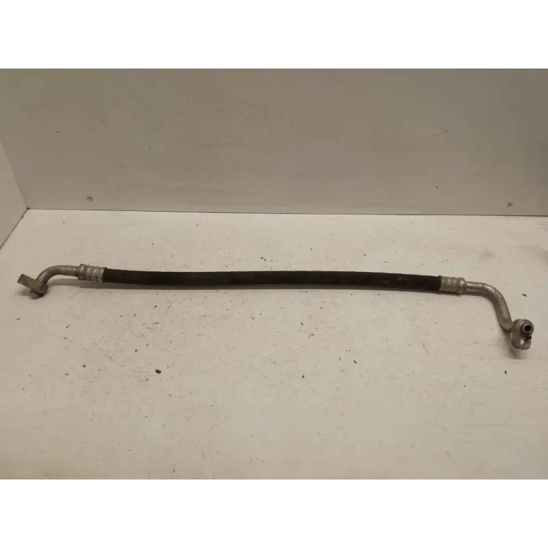 Tuyau compresseur climatisation