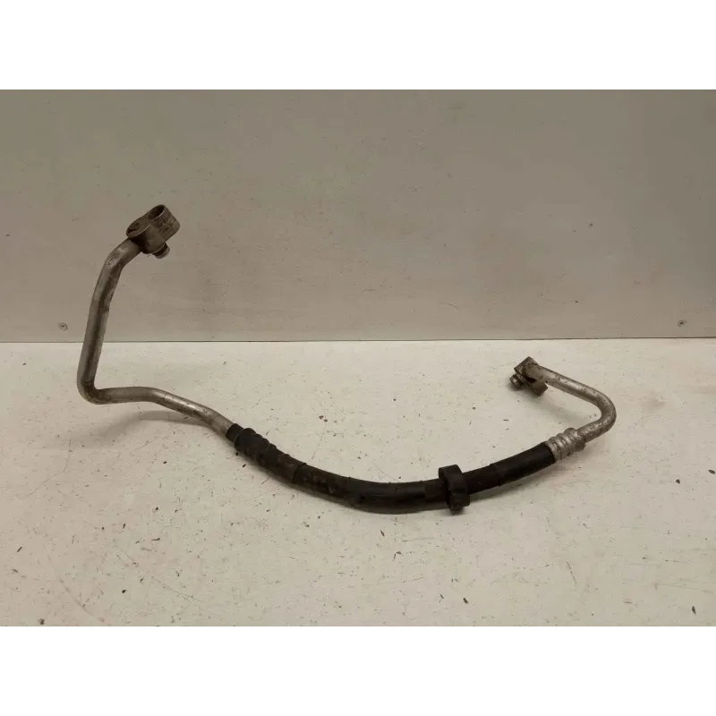 Tuyau compresseur climatisation