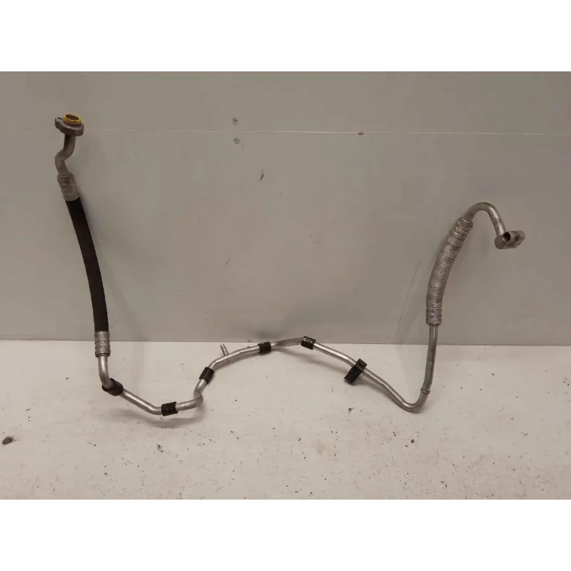 Tuyau compresseur climatisation