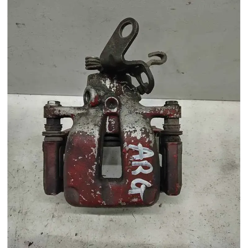 Etrier de frein arriere gauche volkswagen golf 5 v