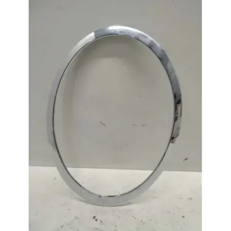 Enjoliveur de phare gauche mini clubman r55