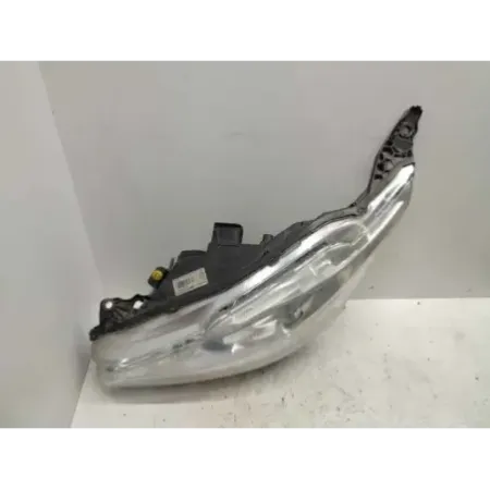 Phare gauche peugeot 208