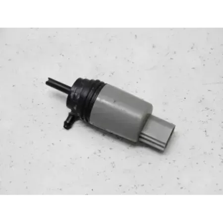Pompe lave-glace avant bmw serie 5 e60/e61