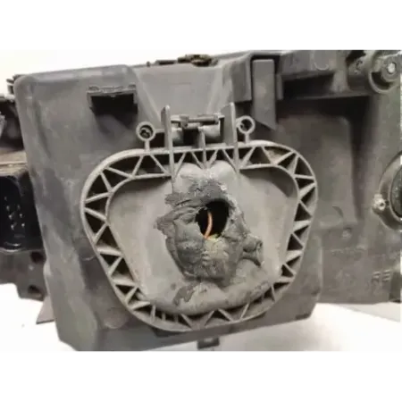 Phare droit volkswagen t5 transporter