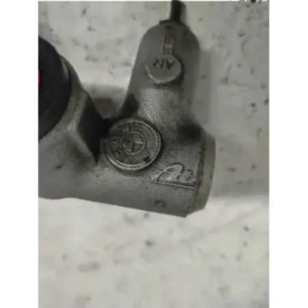 Maitre cylindre frein bmw serie 3 e36