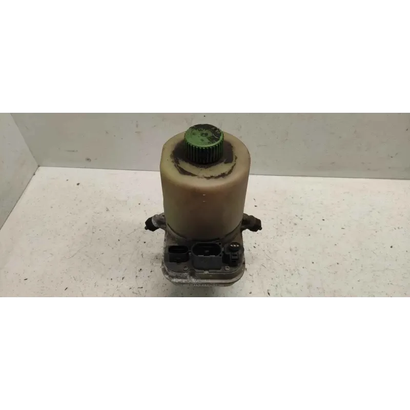 Pompe direction assistee audi a1 8x