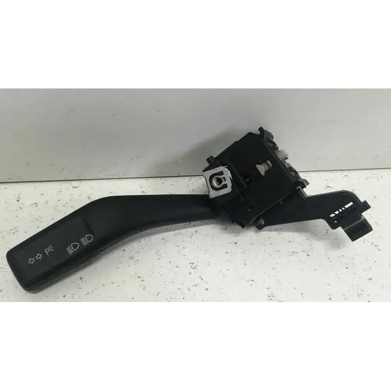 Commodo clignotant volkswagen golf 5 v