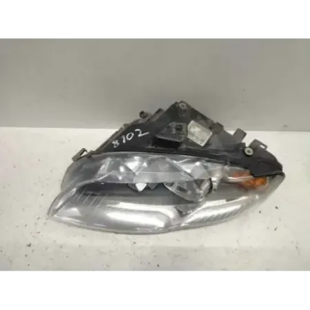 Phare gauche audi a4 8e b6/b7