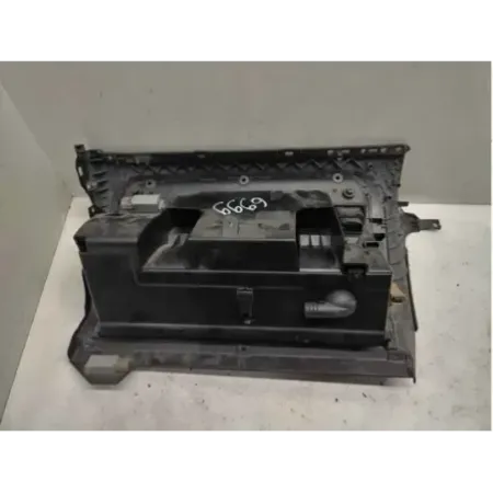 Boite a gants volkswagen golf 5 v