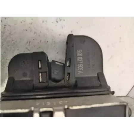 Serrure coffre arriere volkswagen golf 6