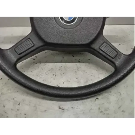 Volant direction bmw serie 3 e30