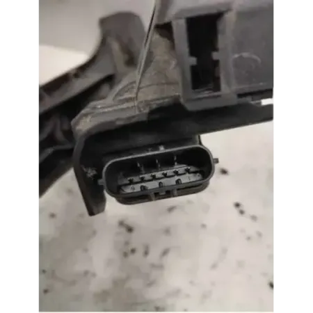 Pedale accelerateur volkswagen golf 5 v