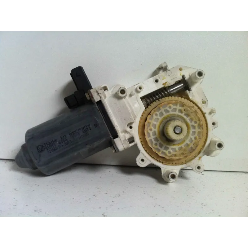 Moteur leve-glace avant droit volkswagen polo 6n iii