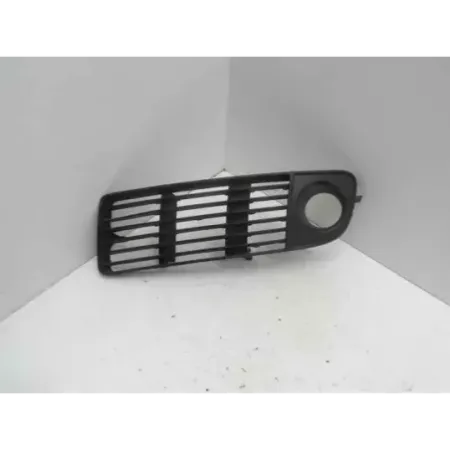 Grille de pare choc avant gauche audi a6 4b c5