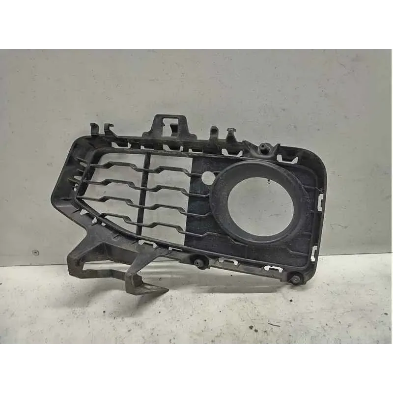 Grille de pare choc avant gauche bmw serie 4 f36