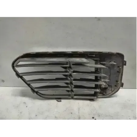 Grille de pare choc avant droit bmw x1 f48